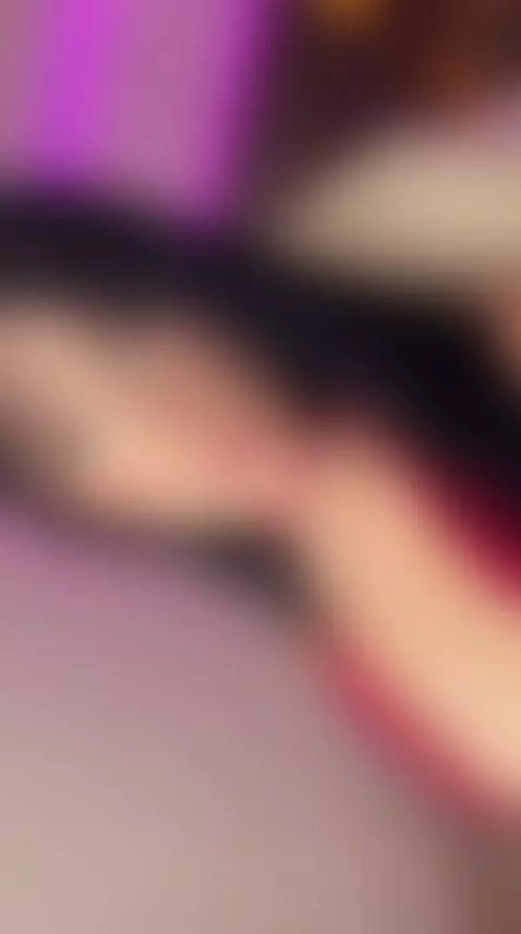 Sexy Colombiana girl is online now! by viiolet-thomas