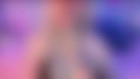 "I'm online and hot ... before disconnecting tomorrow 🔥👠" by broklinwhite