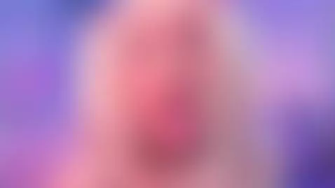 "Tus labios son la puerta de entrada a mi paraíso secreto."🔥... by broklinwhite