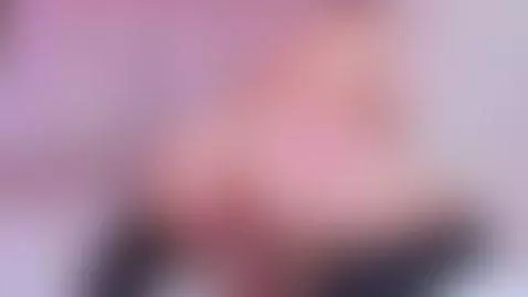 I want to bounce my big ass on your huge cock by broklinwhite