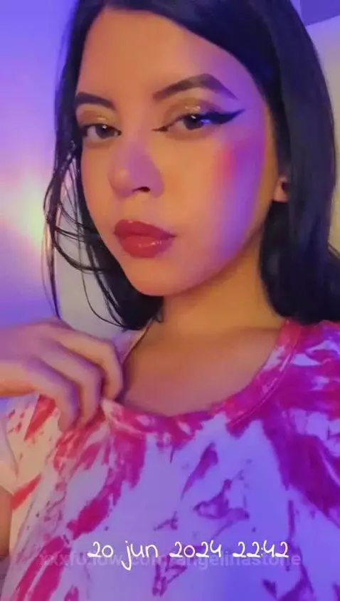 Do you want a sweet kiss? 💝 by angelinastone