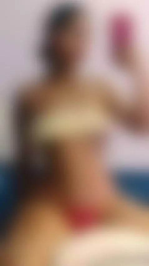 i can be u favorite ? 🥵 by marilyn-cooper