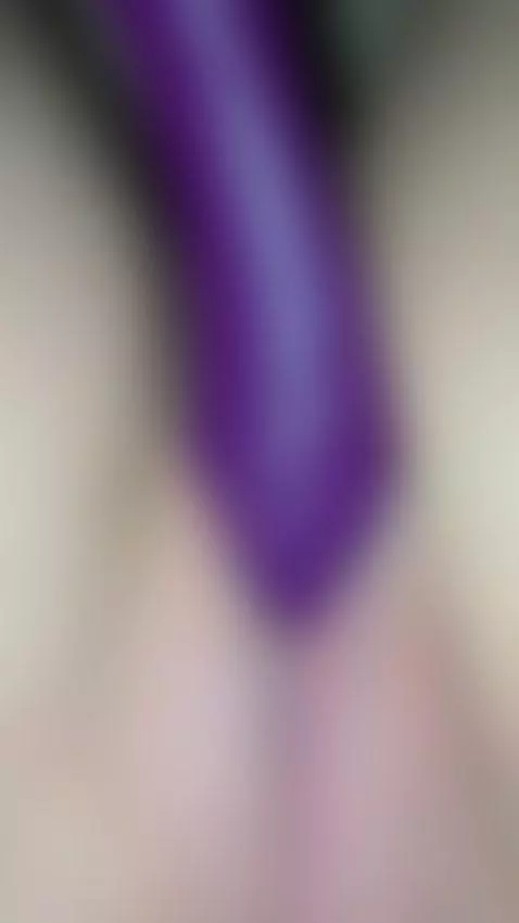 Help! I need someone to lick my creamy pussy 💋😈 🔞come meet m... by dixie-comanche