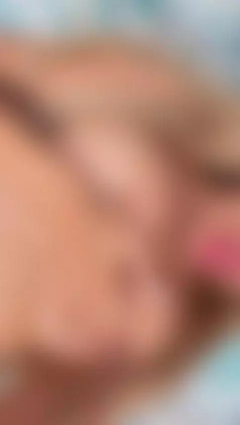 Blonde with big breasts by saranarvaez