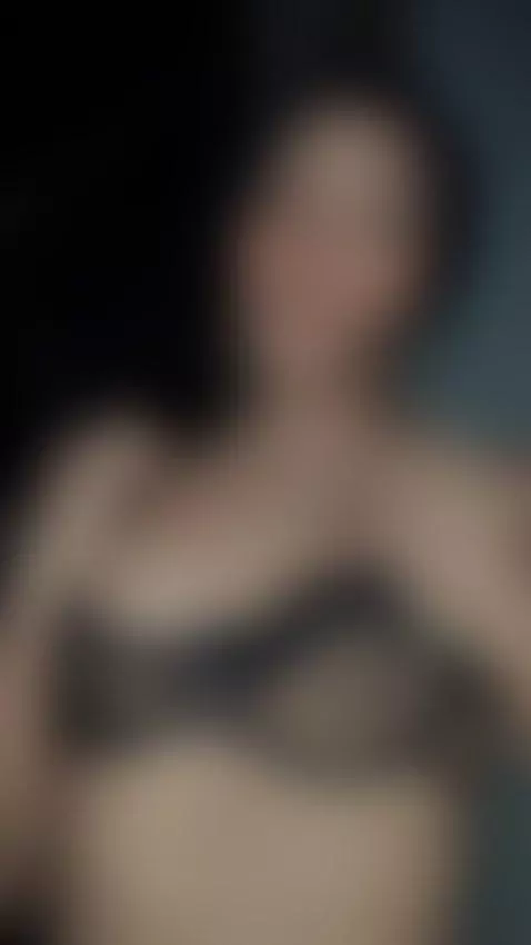 Hey 😈 Thank you for coming into my room. I'm ready to spoil ... by kloesuarez