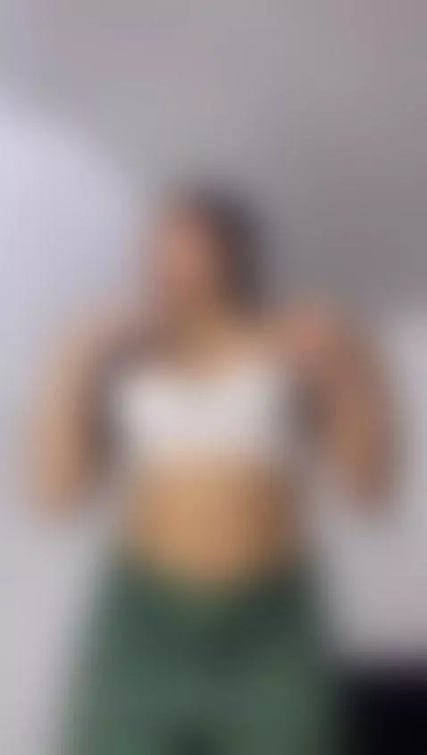 Wanna see what all the teasing's about? 💦 Come take a look 😈 by lunitaa18