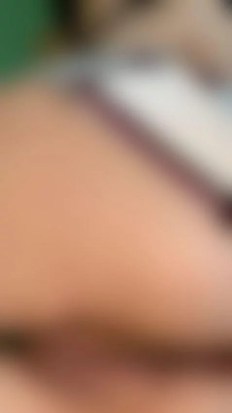 Wanna see more? Check my bio 💝💋 by sophiarivers