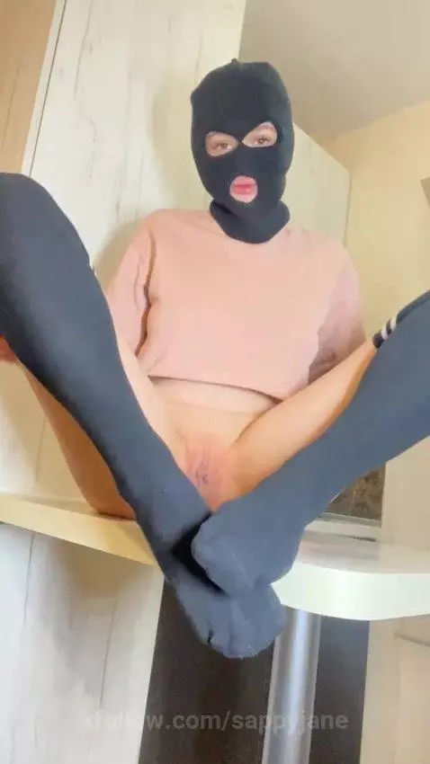 Which hole will you choose for dinner tonight? 💋💗 by sappyjane