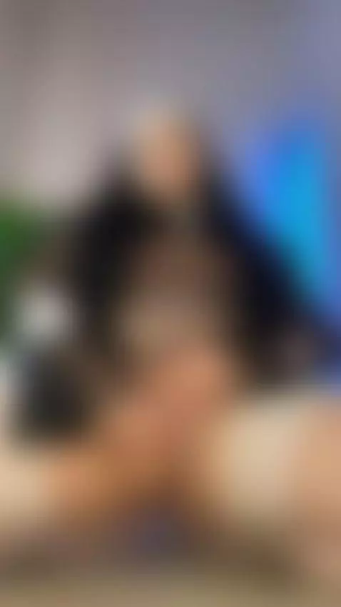 Will you fuck me with your real hard cock? 🍆💦 by ellabrooks