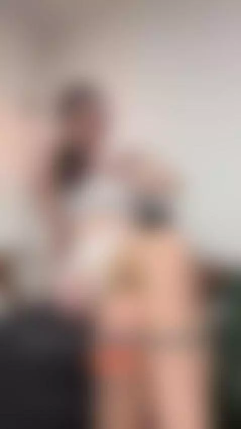 yes i would ... by oliviamonroee