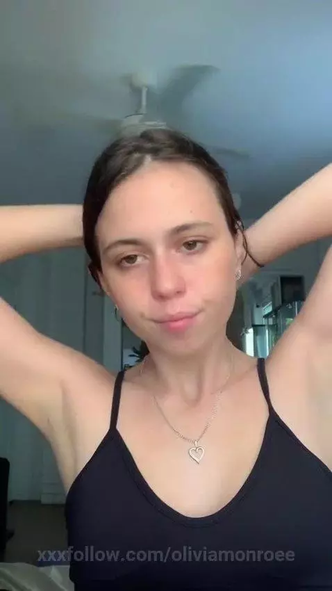 thinking to much by oliviamonroee