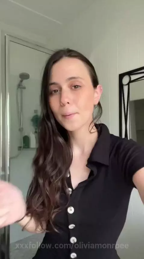 smiles by oliviamonroee