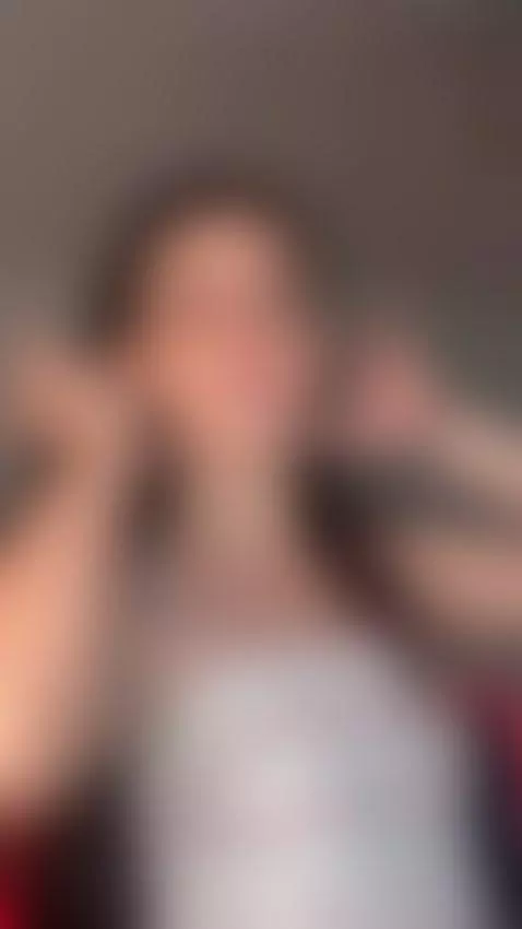 ........................... by oliviamonroee