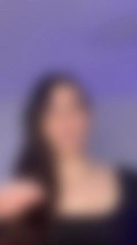 hey by oliviamonroee