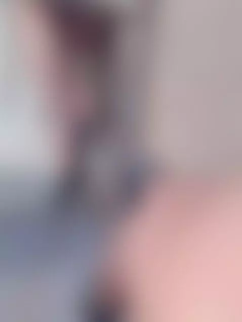 high heels tease. find me in twitter @vikgeorgian77 and spyi... by ladyvikki