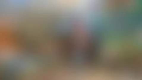 me encontre una fabrica abandonada. by freyjagoddes