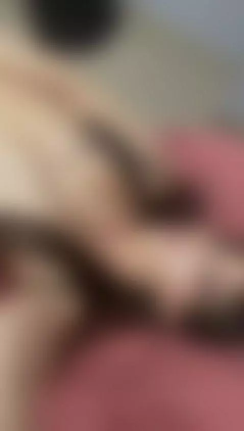 Slide slowly, I like it when you look at me like that by arianavalbuena