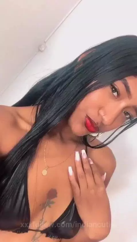 Honey, I love to feel your kisses on my skin.🫦🍒😙 by indiancutiie