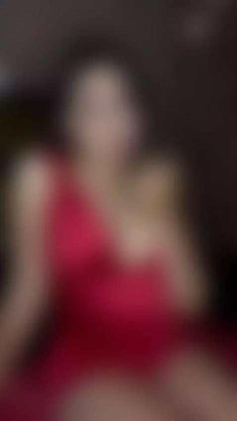 Me acompañas a tomarme un  vino y luego chupartela? by valenmolinaju