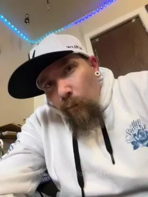 Let’s chat by forfun4211