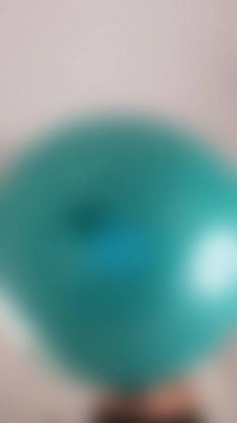 Balloons 💥 follow me in Chaturbate https://chaturbate.com/b/... by lucifermaster001
