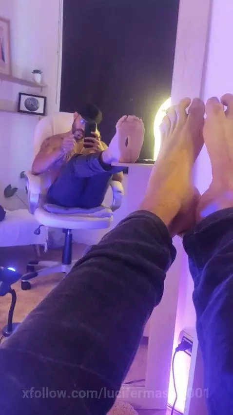 #feer #soles #master #toes # findom by lucifermaster001
