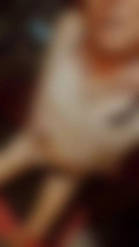 the minute I'm left alone by gingerlixxx