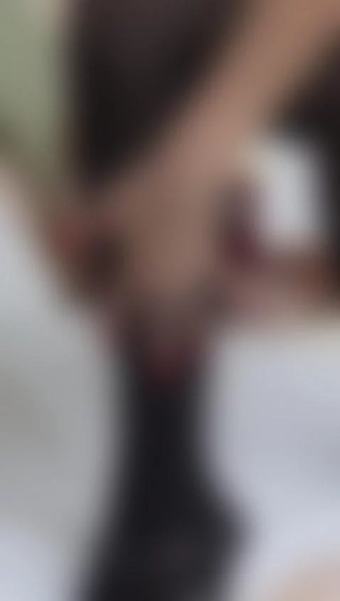 Let me slide my feets in ur cock by foxyriver