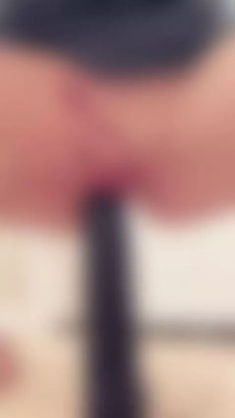 Having my daily pussy massage 🤤 by lindafit84