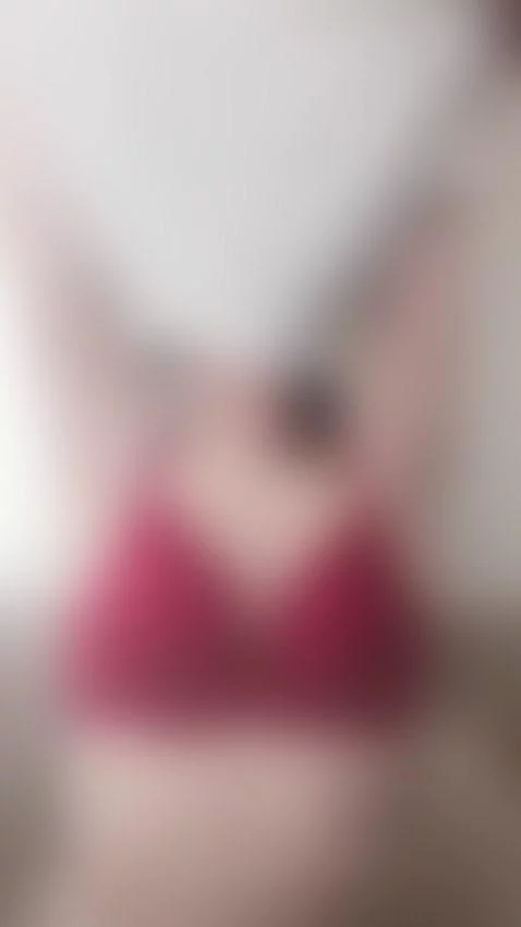 RED❤️ by joyhannah