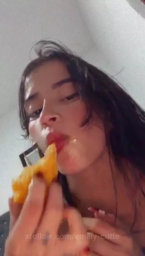 Do you want some fruit? by emiily-cutte