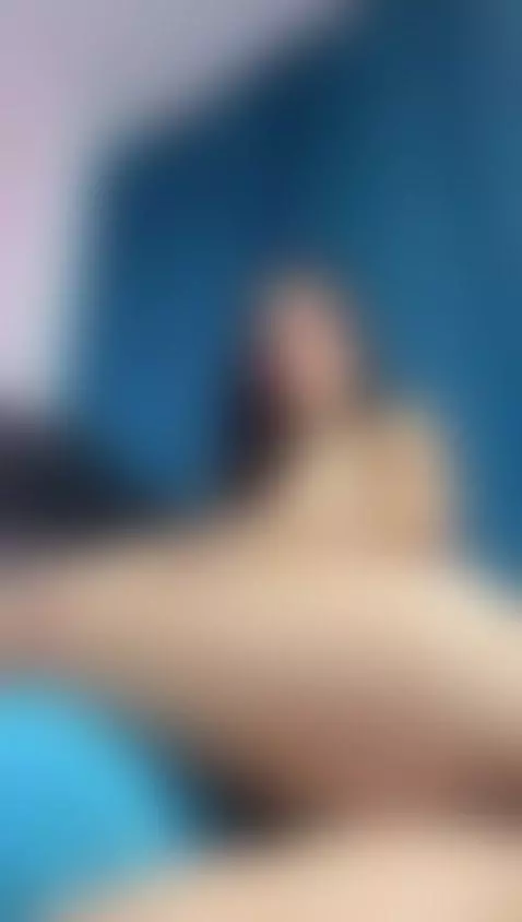 Takes my body to ecstasy by emiily-cutte