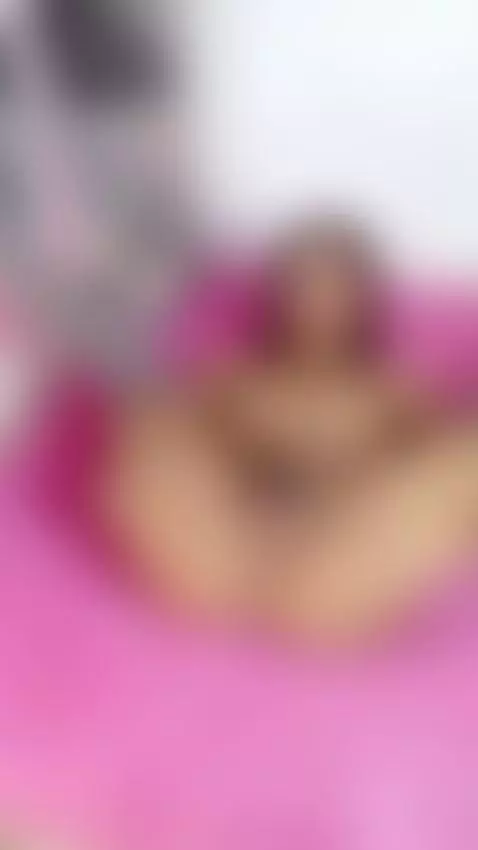 open legs by emmasweet1