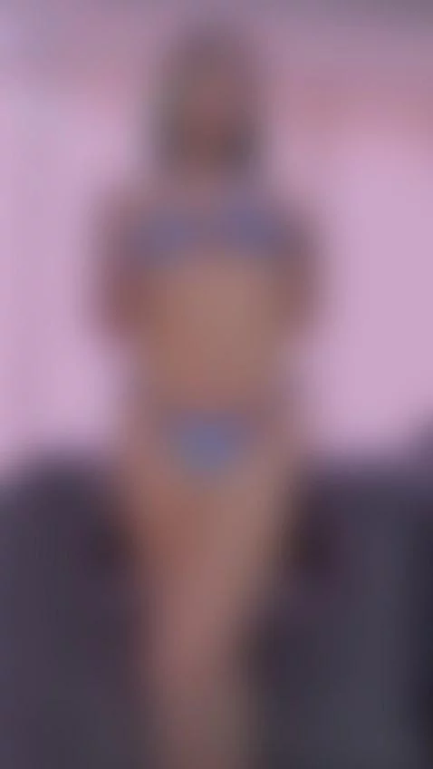 a little striptease♥ by caroliinaangel