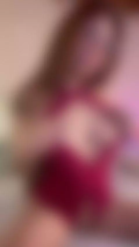 I've always thought that red is a really pretty color... by natysaenz