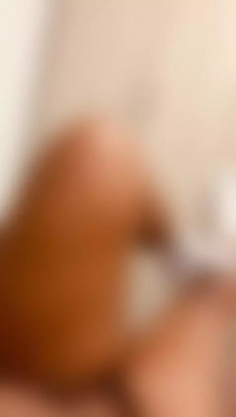 While I am at my home, I love to touch myself by alisharogerrs