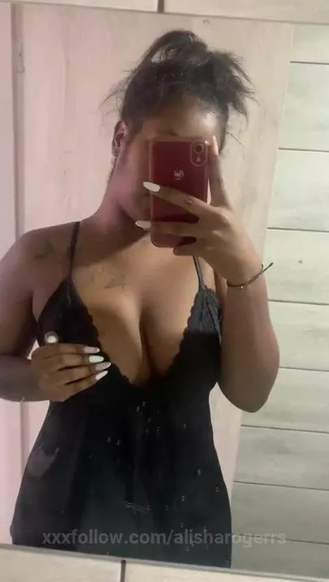 mmmm big boobs I know you like them by alisharogerrs