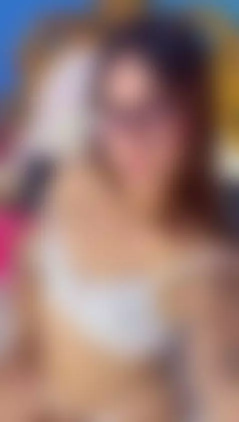 Today I have a different vibe... one of those that cannot be... by alanajones1