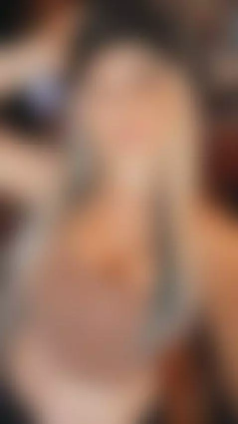 Channeling my inner sporty spice 💃 by anikaminkov