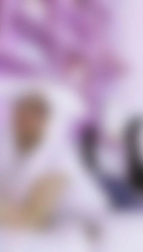 I want your cock in my mouth by mollycrystals