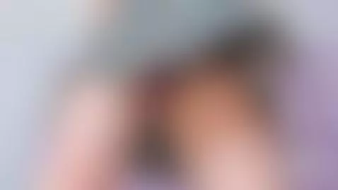 omg... a tigth surprise under my skirt 😍😏💋💦 by mollycrystals