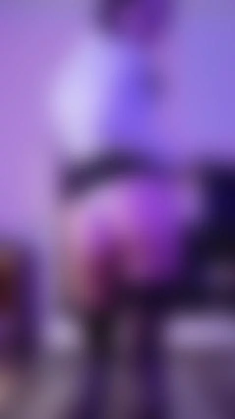 Who wants to enter me? by rundalya