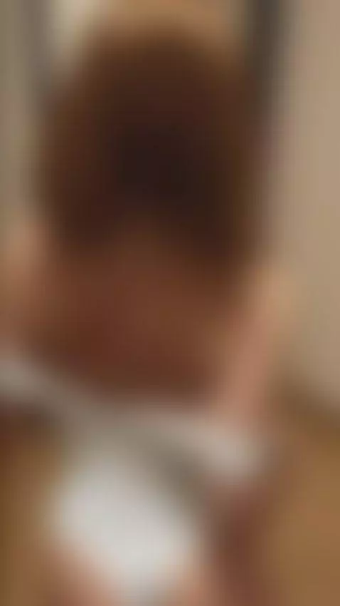 Sir, do you like tight tops and giving girls flowers? by rundalya