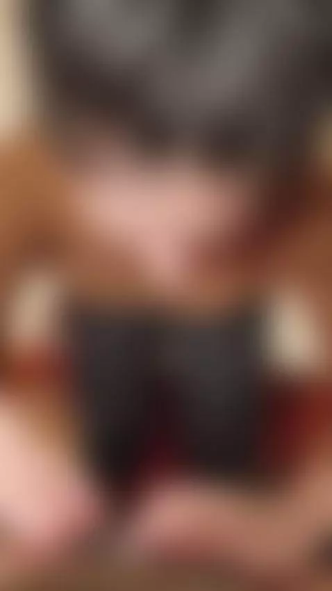 I like to suck small penises. More on my OF.  💦 by rundalya