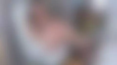 Touch me legs by lissagomez