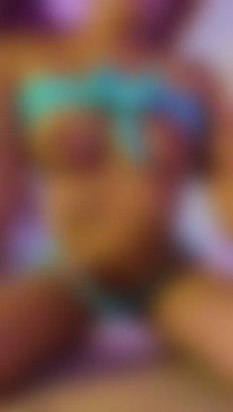 Let yourself be seduced, on top of you looks like this.   ☜(... by melissa-stonee