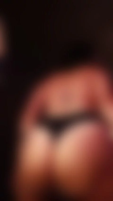 TWERK / FOLLOW ME by tokiorousse