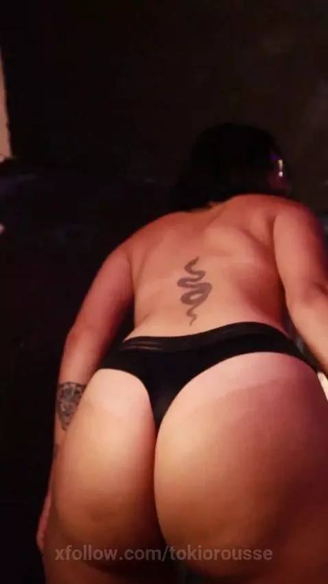 TWERK / FOLLOW ME by tokiorousse