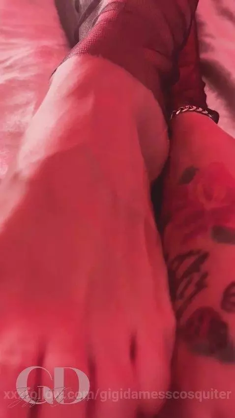 subscribe and see my VIP content by gigidamesscosquiter