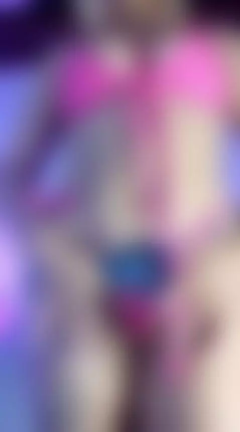 MY BODY WANTS A BIG COCK 🍑🍑🍑 by sofievanss